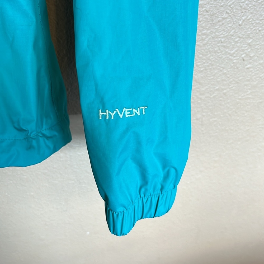 North Face rain jacket Size M - Picture 5 of 8